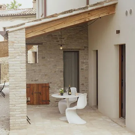 Дом отдыха Borgo Calbianco - Private House With Pool & Airco Cerreto Castello