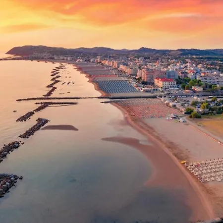 別荘 Borgo Calbianco - Private House With Pool & Airco