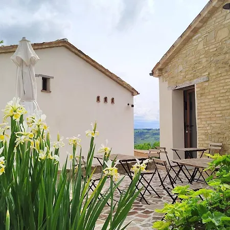 بيت للعطل Borgo Calbianco - Private House With Pool & Airco Cerreto Castello