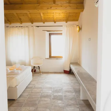 Borgo Calbianco - Private House With Pool & Airco * Cerreto Castello