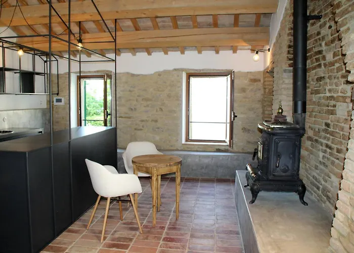 Borgo Calbianco - Private House With Pool & Airco بيت للعطل *